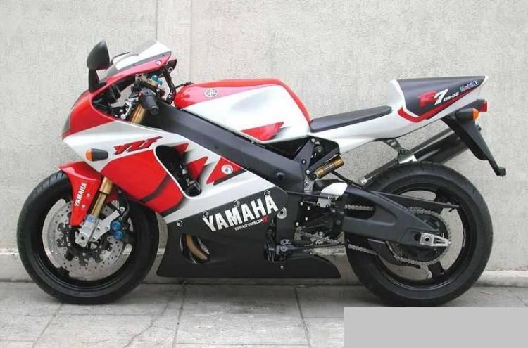 ֱYZF-R7Ħг