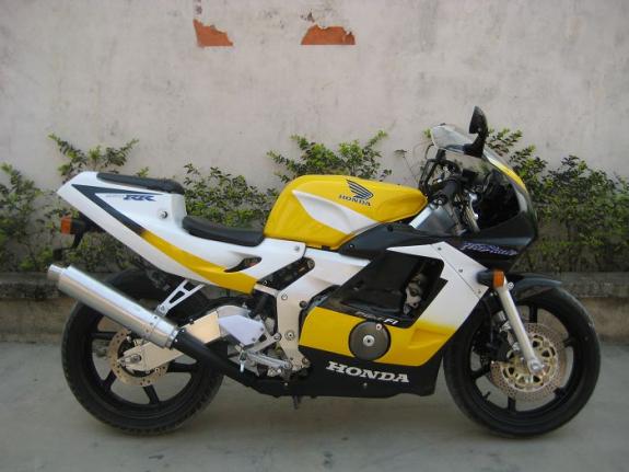 CBR250RRǮ ݱĦгҼ۸