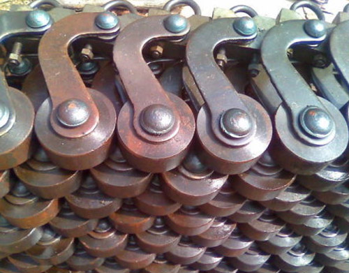   ಿ    