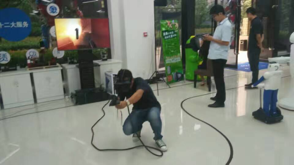 VRϷ_VRʵ_HTC Vive VR_HTC Viveͷʽʵ豸_VRͷʽ豸⹫˾