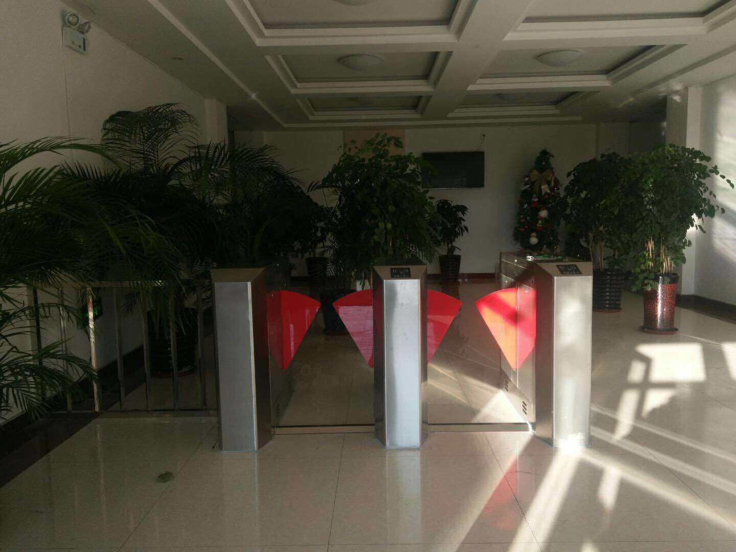 深圳远韬厂家供应车站二维码翼闸景区条码翼闸设备