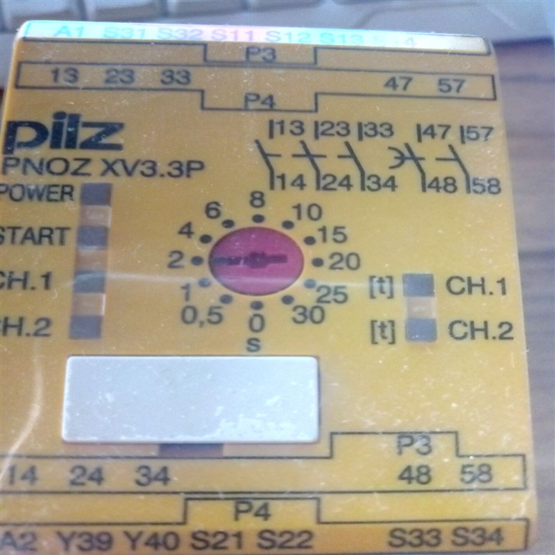 ȫ̵777520 ƤPILZ PNOZ XV3.1P 30/24VDC 3n/o 1n/c 2n/o t