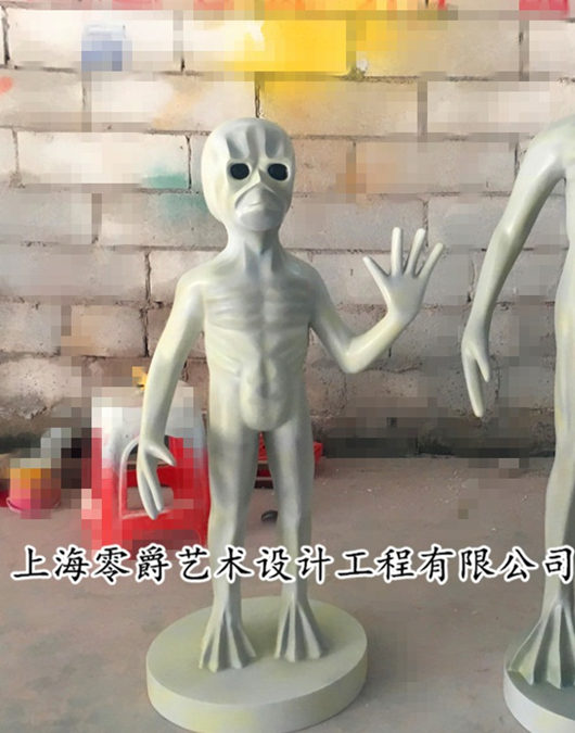 玻璃钢悬挂太空星球雕塑外星人模型厂