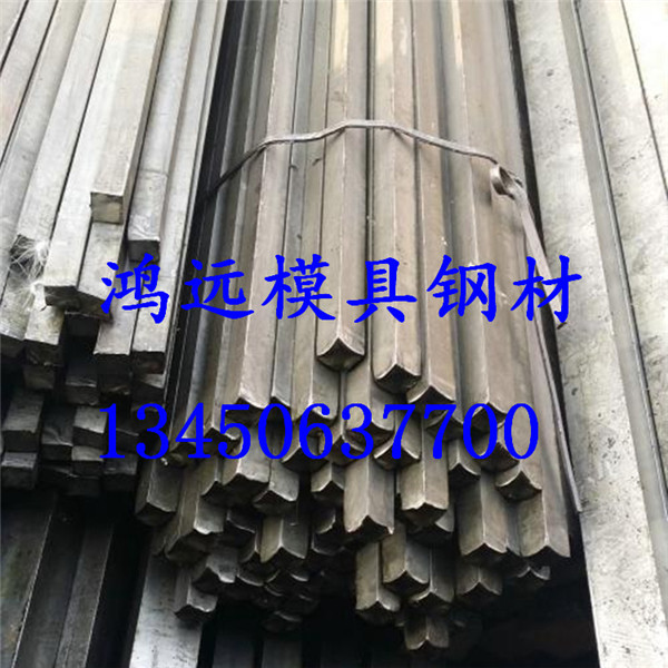 A3   88 99 1111 825 880660