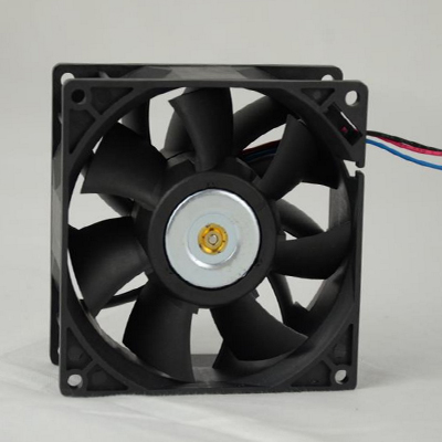Delta FFB0924SHE-R00 ֱ 92x92x38mm