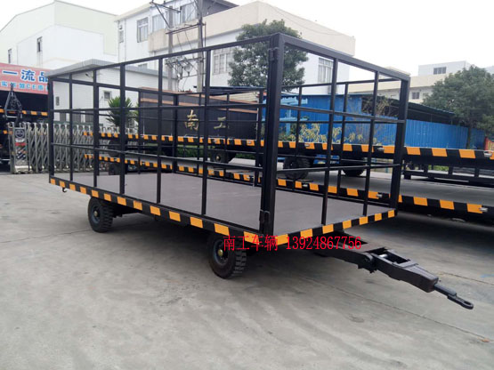 5吨护栏型平板车 黑色