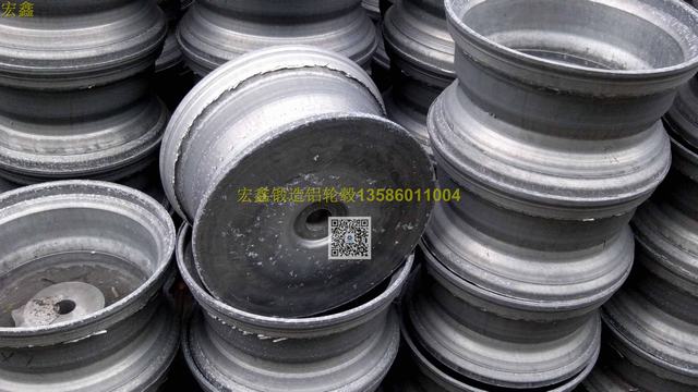 公交车轻量化节能环保锻造铝轮圈 一片式锻造轮圈