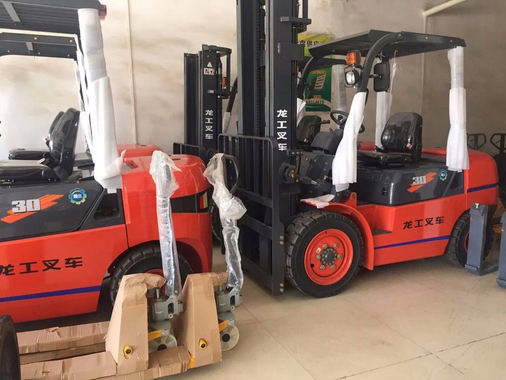 龙工叉车专卖东莞卖龙工叉车公司厂家直销