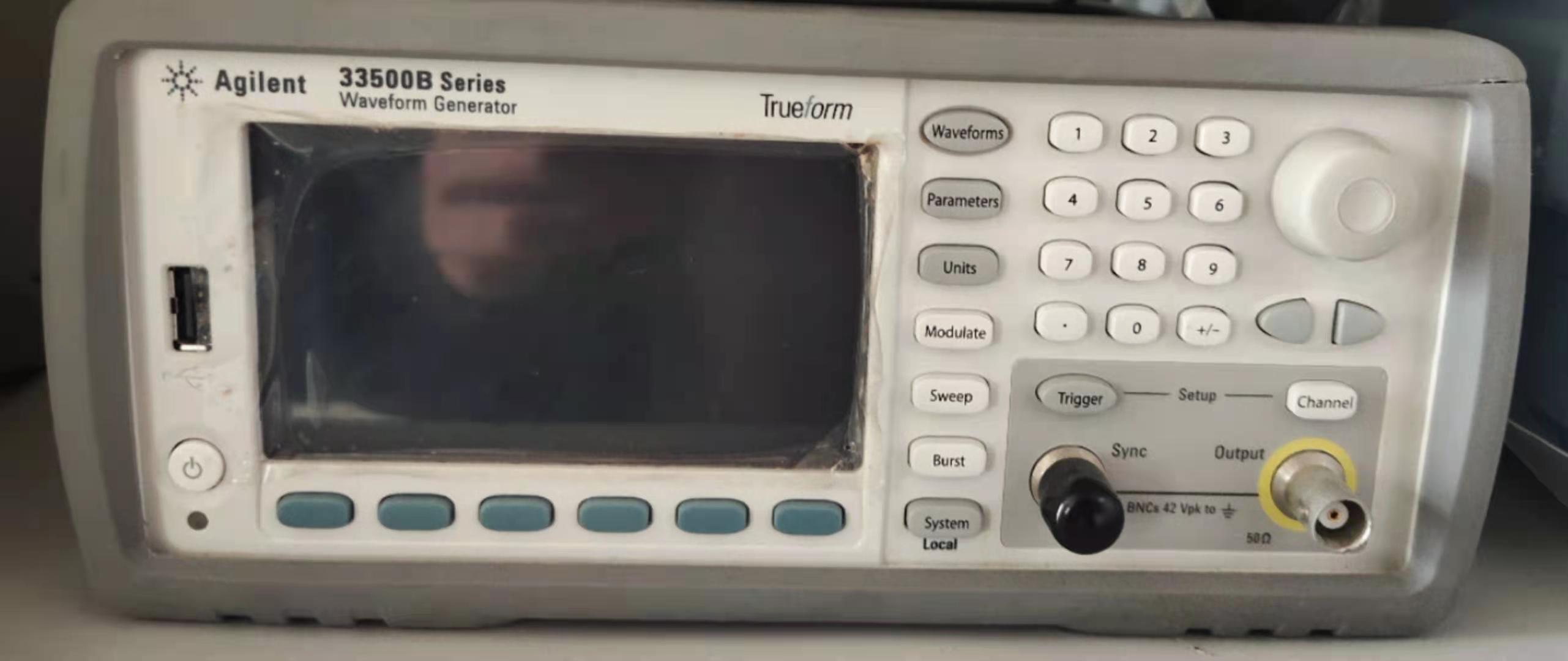 ݸ  Agilent 33500B η