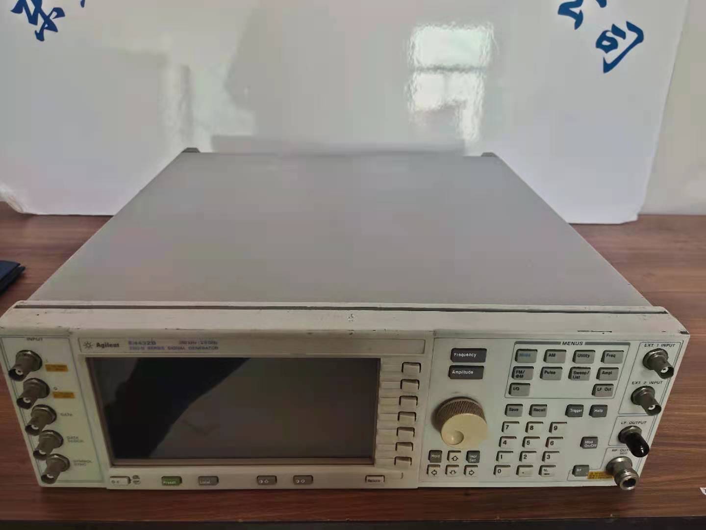 ݸAgilent E4432Bźŷ