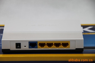 TP-LinkTL-R402·