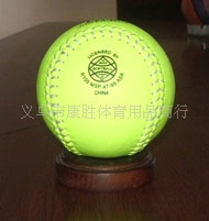 11寸和12寸软木芯pvc垒球