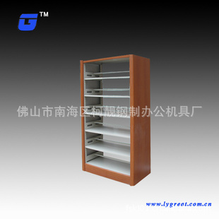 大量书架杂志架