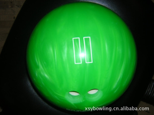 保龄球-聚氨酯公用球(6-15磅)