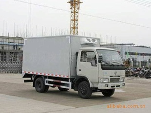 东风劲卡EQ1081TJ12D5冷藏车