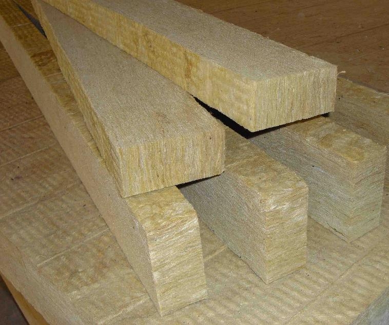 Ĺ