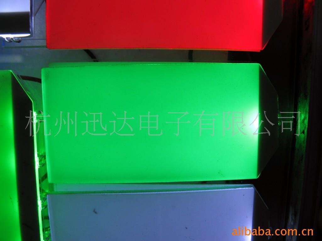 LEDԴ