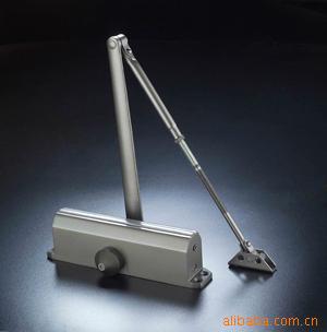 UA304ñ