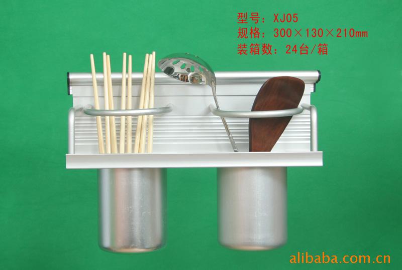 Ʒ1