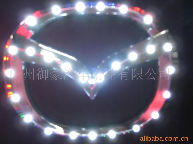 LED⳵