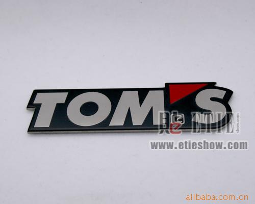 TOM'S