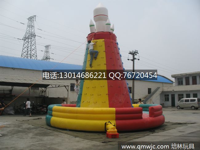 充气蹦蹦床价格,熊出没充气大滑梯