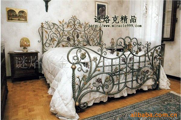 铁艺床,铁艺家具,铁艺桌(图)