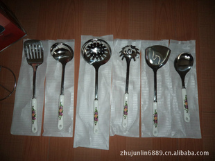 揭阳俊兴达生产中式套装不锈钢制品餐具厨具