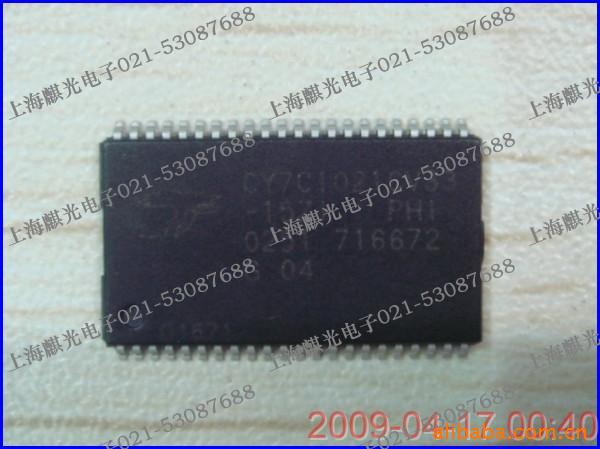 CY7C1021CV33-15Z
