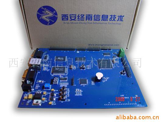 TMS320F2812DSP