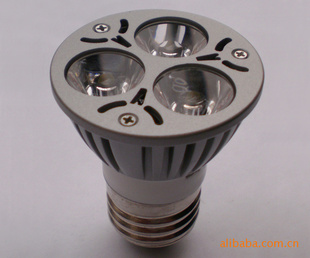 ֱLEDƱLED3x1WE27GU5.3
