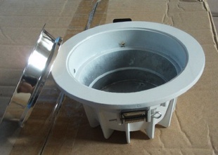 2.5LEDǣϽѹLEDͲ׼