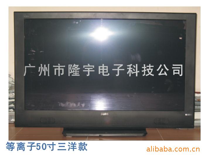 ӻ/