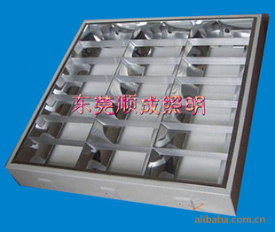 դT8-3x40w