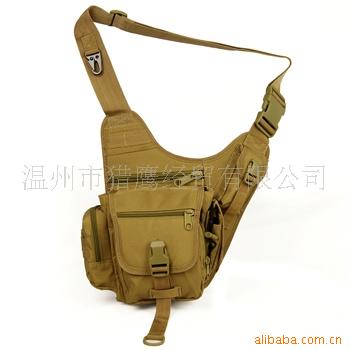 户外休闲*斜挎包