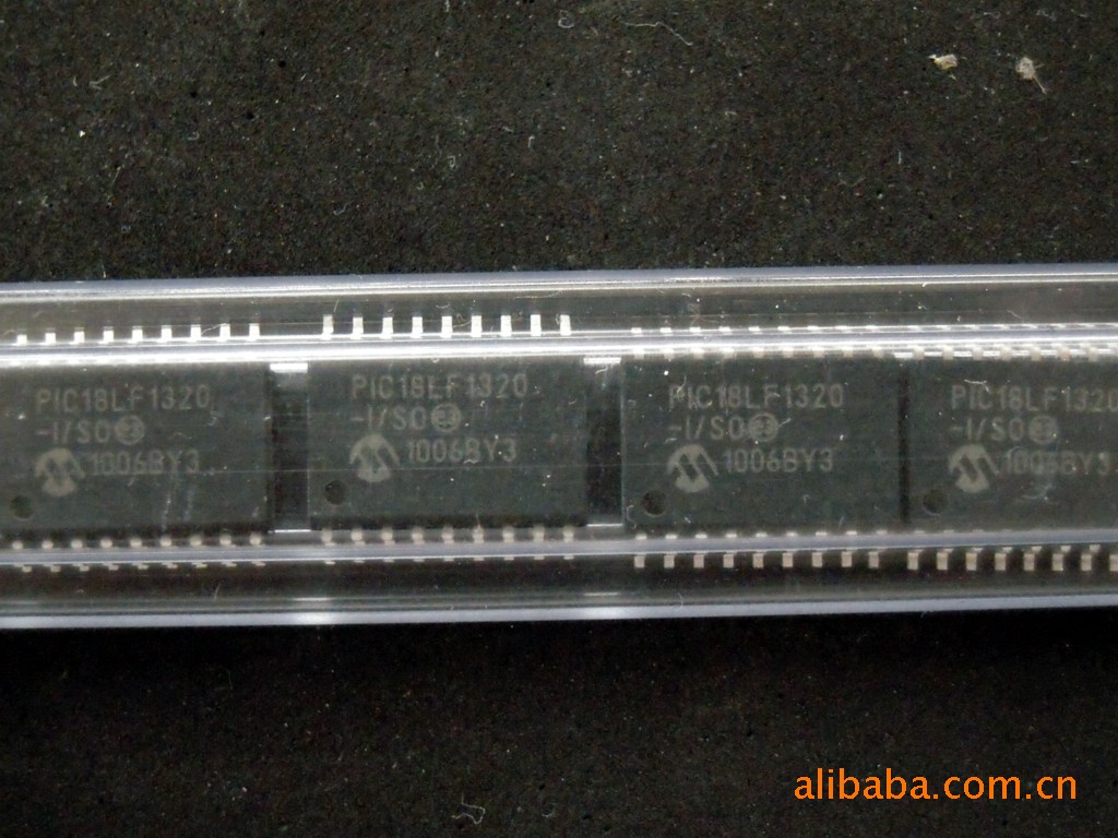 PIC18LF1320-I/SO