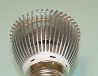 LEDͲɢƬѹۺɢƬɢѹ
