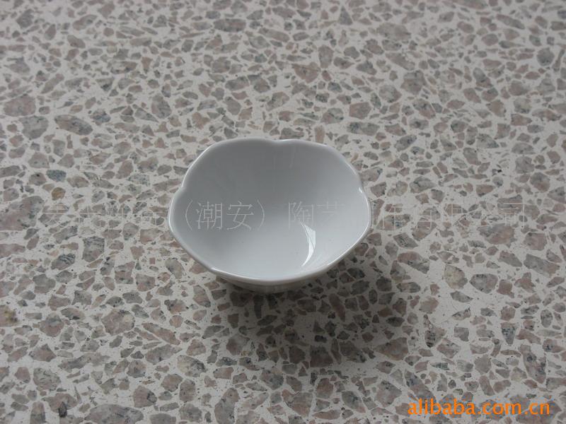 陶瓷盘,陶瓷杯,陶瓷碗,陶瓷碟,陶瓷餐具(图)
