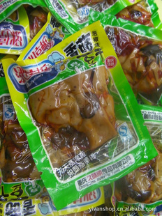 休闲食品批发重庆涨停板泡椒味香菇豆干(散称10kg)