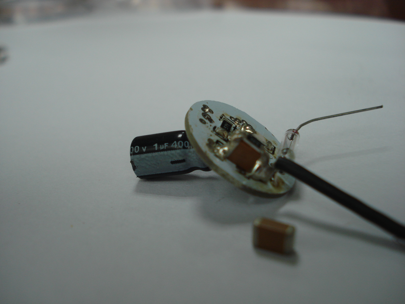 ѹƬ2KV/1000PF-1812Ƶ޼