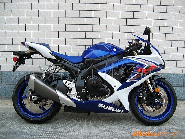 08GSX-600R