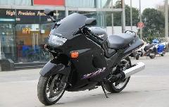 ۴ZZR1100