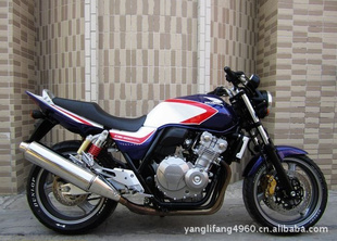 »08CB400VTEC4