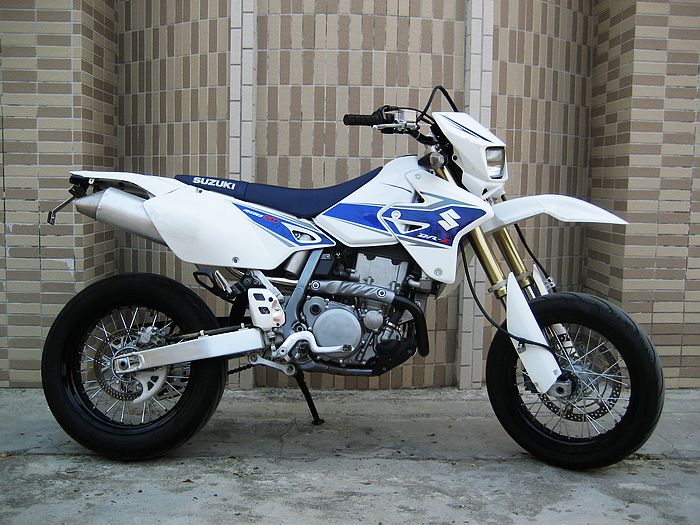 㶫ʯ·泵г08DRZ400SM