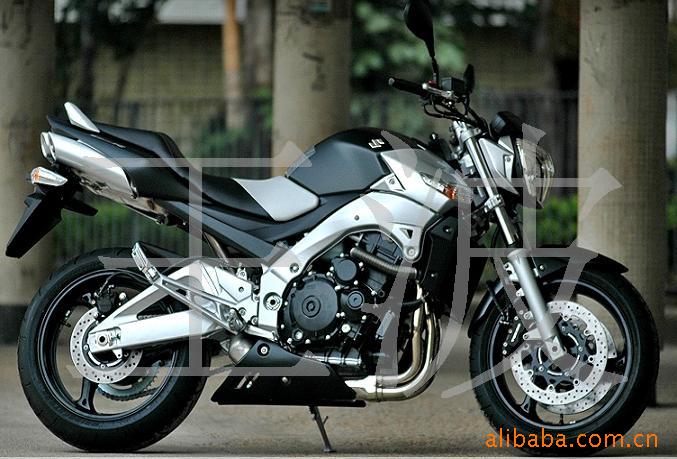 ĦгSuzukiGSR600