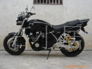 xjr400
