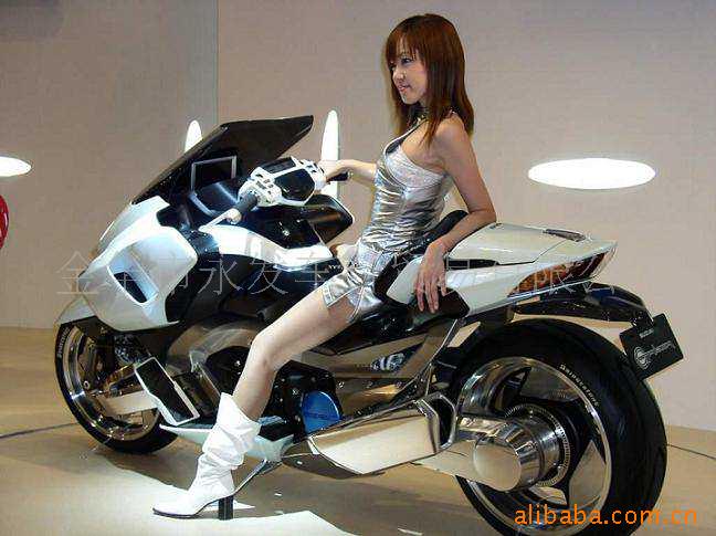 ľSV650SuzukiG-Strider
