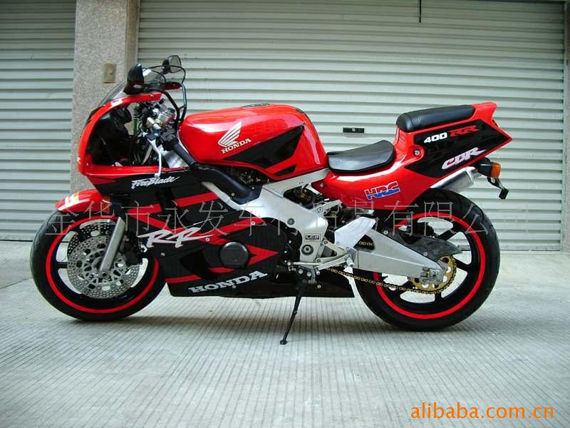 CBR400RRĦг