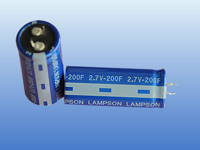 2.7V200F