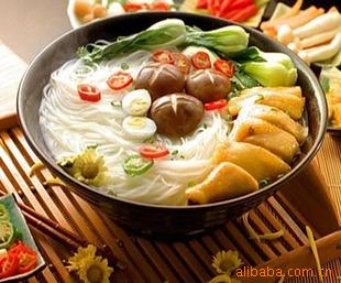 云南特产马老表方便过桥米线桶装麻辣牛肉味